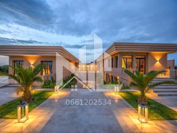 LUXUEUSE VILLA